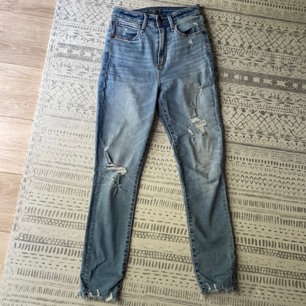 Abercrombie High Rise Super Skinny Ankle Jean size 25
